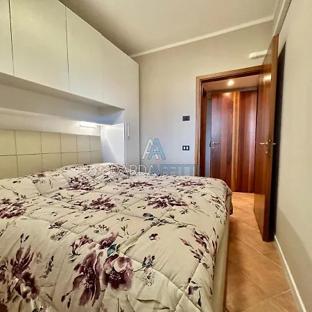Perla - Desenzano Garda - Gardaaffitti Com Appartamento