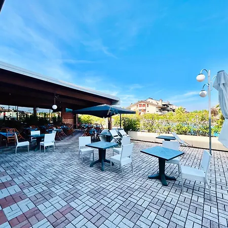Perla - Desenzano Garda - Gardaaffitti Com Appartamento